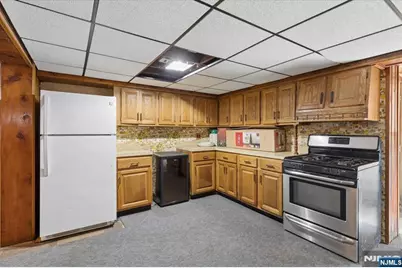 618 3rd Avenue, Lyndhurst Township, NJ 07071 - Photo 24