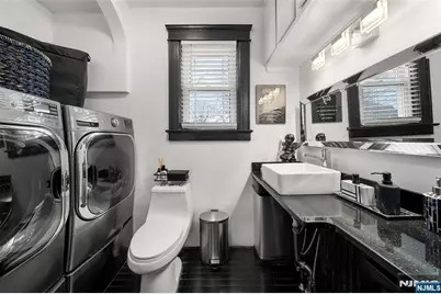 461 Greenmount Avenue, Cliffside Park, NJ 07010 - Photo 12