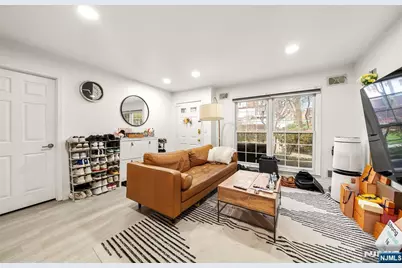 1420 Westgate Drive 8109 #8109, Fort Lee, NJ 07024 - Photo 4