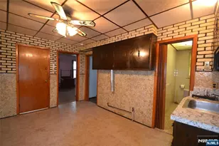 10 Lake Ave, Clifton, NJ 07011 - Photo 10