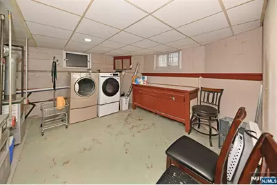 41 Demott Avenue, Clifton, NJ 07011 - Photo 32