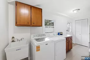 41-03 Ackerman Dr, Fair Lawn, NJ 07410 - Photo 28