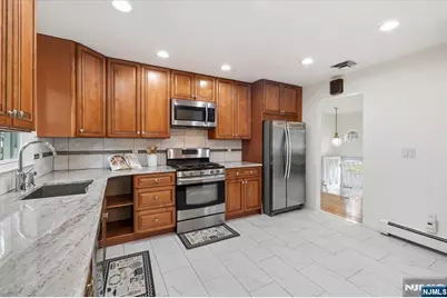 41-03 Ackerman Drive, Fair Lawn, NJ 07410 - Photo 12