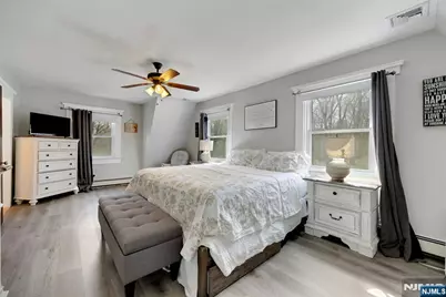 172 Yawpo Avenue, Oakland, NJ 07436 - Photo 26