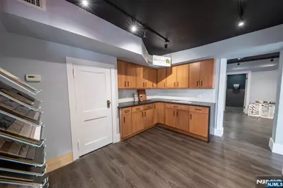 17 Dean Street, Englewood, NJ 07631 - Photo 8