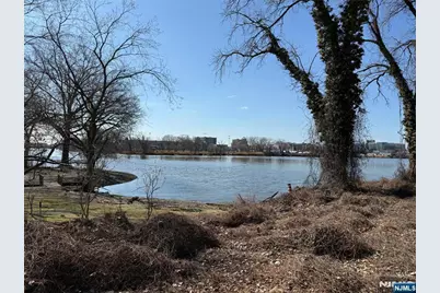 619 Cadmus Court, Teaneck Township, NJ 07666 - Photo 8