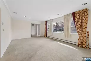 619 Cadmus Ct, Teaneck Township, NJ 07666 - Photo 16