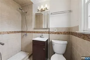 619 Cadmus Ct, Teaneck Township, NJ 07666 - Photo 30