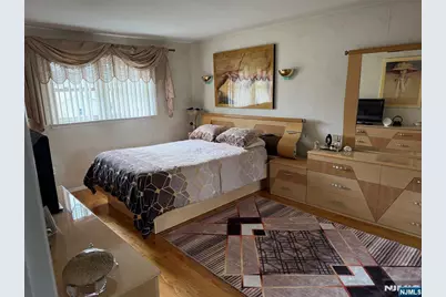 21A Millar Court, Paramus, NJ 07652 - Photo 12