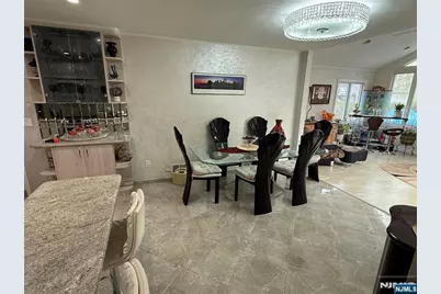 21A Millar Court, Paramus, NJ 07652 - Photo 4