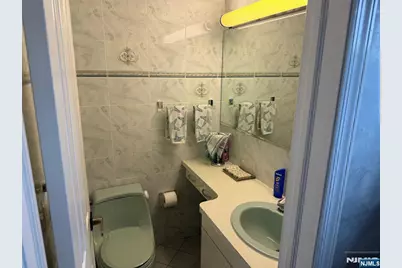 21A Millar Court, Paramus, NJ 07652 - Photo 10