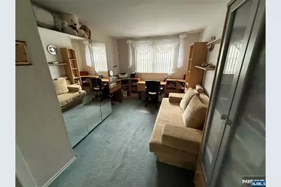 21A Millar Court, Paramus, NJ 07652 - Photo 16