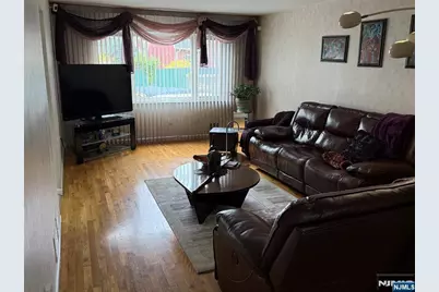 21A Millar Court, Paramus, NJ 07652 - Photo 6