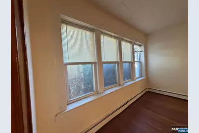 34 Feronia Way, Rutherford, NJ 07070 - Photo 6