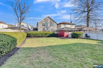 10 Irving Place, Garfield, NJ 07026 - Photo 4