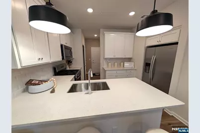 400 Willow 409 #409, Kearny, NJ 07032 - Photo 6