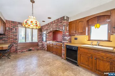 34 Bobbink Terrace, East Rutherford, NJ 07073 - Photo 8