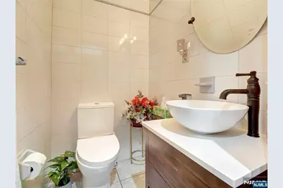 569 Monroe Place, Ridgefield, NJ 07657 - Photo 12