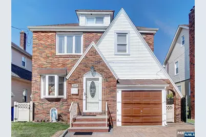 569 Monroe Place, Ridgefield, NJ 07657 - Photo 1