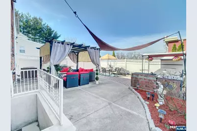 569 Monroe Place, Ridgefield, NJ 07657 - Photo 24