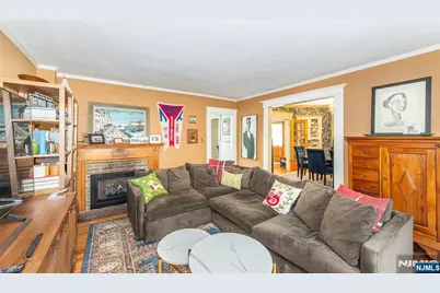 530 Up Mountain Avenue, Montclair, NJ 07043 - Photo 12