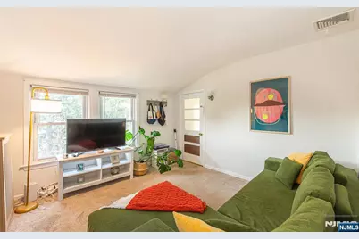 530 Up Mountain Avenue, Montclair, NJ 07043 - Photo 30