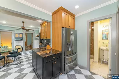 530 Up Mountain Avenue, Montclair, NJ 07043 - Photo 20