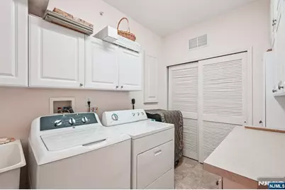 1209 Holly Lane 141 #141, Cedar Grove, NJ 07009 - Photo 12