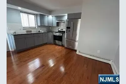 242 Commercial Avenue 1st Floor #1st floor, Palisades Park, NJ 07650 - Photo 4