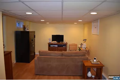 668 Hillsdale Avenue, Hillsdale, NJ 07642 - Photo 14