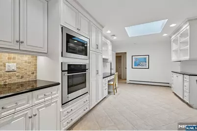 27 Oak Place, Caldwell, NJ 07006 - Photo 12