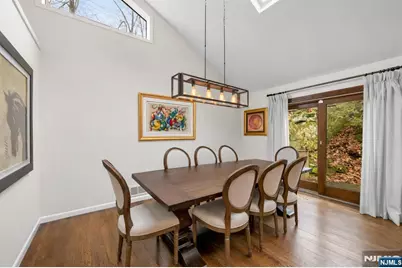 37 Berkshire Road, Woodcliff Lake, NJ 07677 - Photo 10