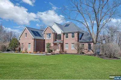 5 Noble Court, Washington Township, NJ 07853 - Photo 2