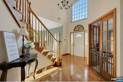 5 Noble Court, Washington Township, NJ 07853 - Photo 4