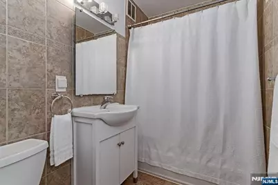 530 Valley Road C003L #C003L, Montclair, NJ 07043 - Photo 20