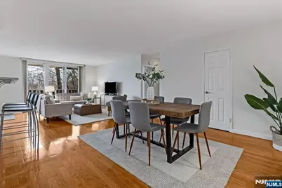 530 Valley Road C003L #C003L, Montclair, NJ 07043 - Photo 2