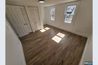 611 New York Avenue, Lyndhurst Township, NJ 07071 - Photo 12