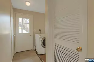 81 Queen Ct, Hillsdale, NJ 07642 - Photo 36