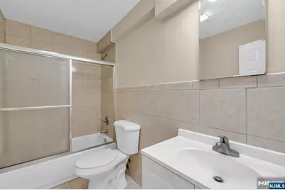 179 Newark Avenue 2 #2, Jersey City, NJ 07302 - Photo 8