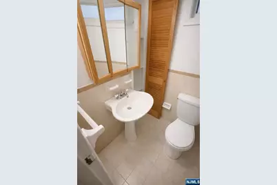 832 Parker Street, Newark, NJ 07104 - Photo 4