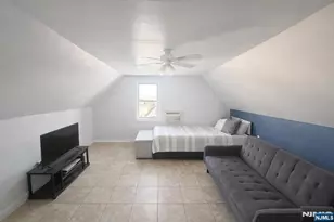 832 Parker St, Newark, NJ 07104 - Photo 6