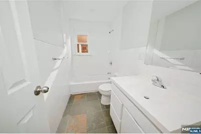 437 Elm Street 1L #1L, Kearny, NJ 07032 - Photo 4