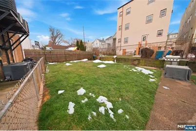 437 Elm Street 1L #1L, Kearny, NJ 07032 - Photo 2