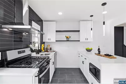 116 Washington Place, Teaneck Township, NJ 07666 - Photo 6