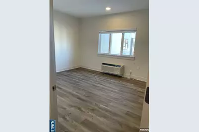 205 Stuyvesant Avenue 203 #203, Lyndhurst Township, NJ 07071 - Photo 10