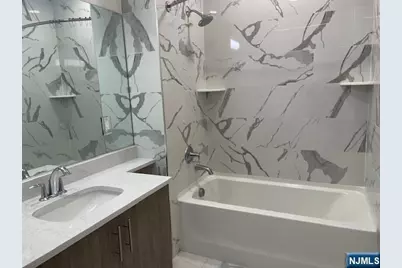 205 Stuyvesant Avenue 203 #203, Lyndhurst Township, NJ 07071 - Photo 12