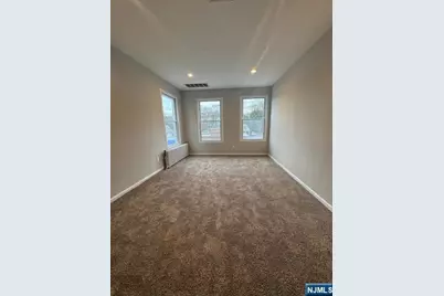 146 Godwin Avenue 2 #2, Midland Park, NJ 07432 - Photo 4