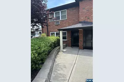 570 Fairview Avenue 14 #14, Fairview, NJ 07022 - Photo 2