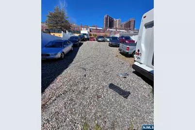 830 River Road, Edgewater, NJ 07020 - Photo 1