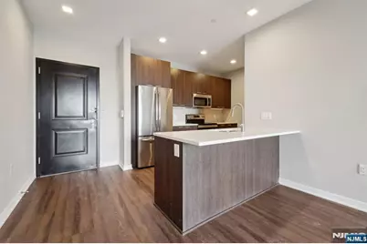 295 Polifly Road 109 #109, Hackensack, NJ 07601 - Photo 2